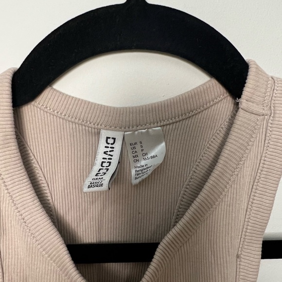 Black & Taupe H&M Ripped Halter Top - Picture 5 of 5